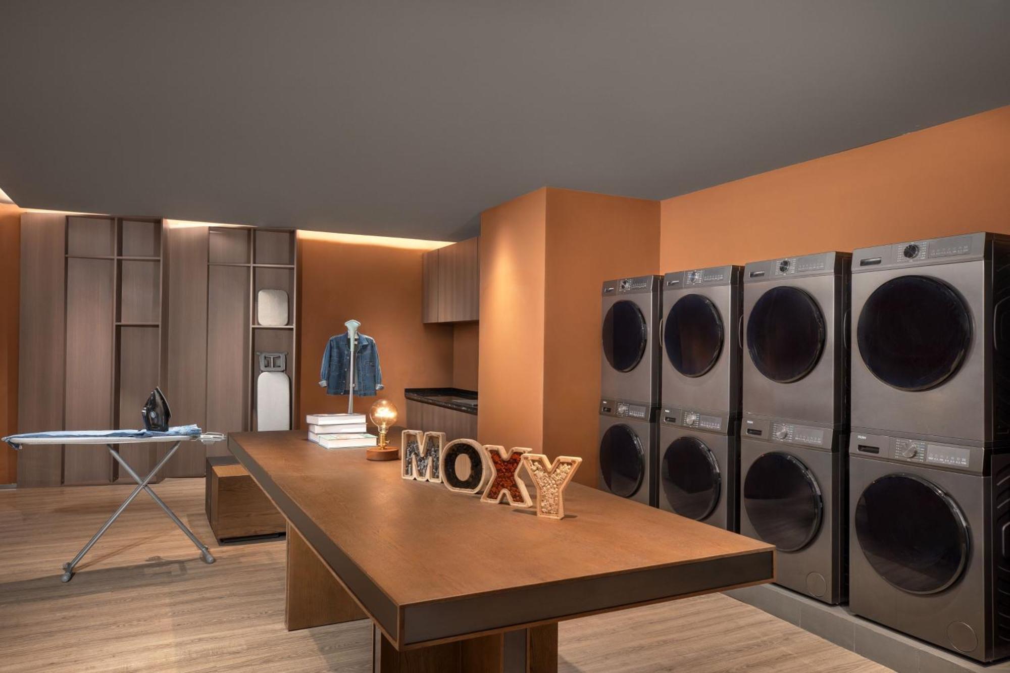 Hotel Moxy Chongqing Exterior foto
