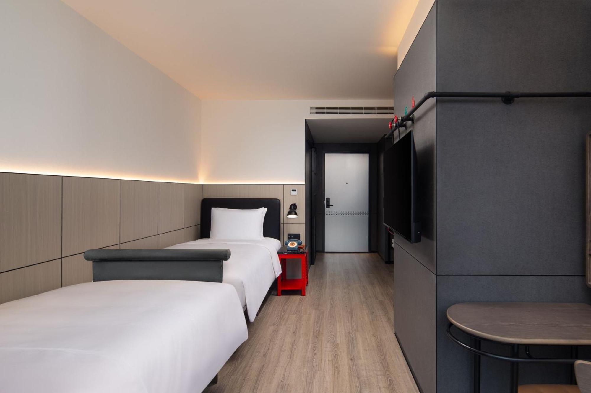 Hotel Moxy Chongqing Exterior foto